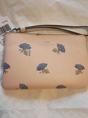 Coach Limited Edition Blue Bell Floral Wristlet NWT